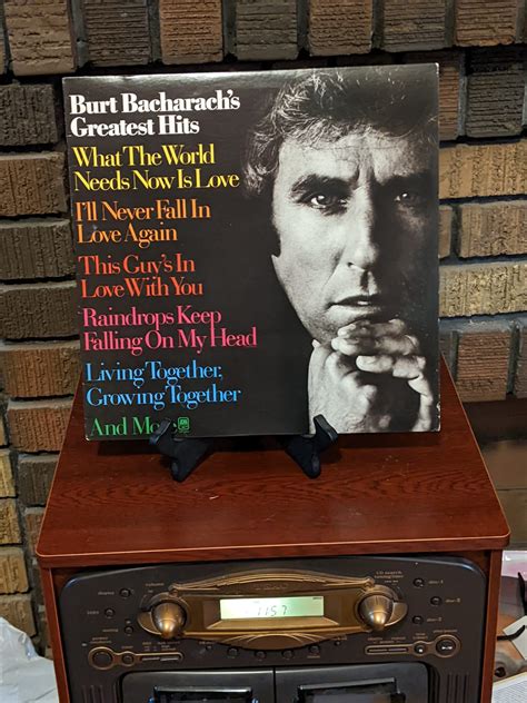 play bacharach|Burt Bacharach's Greatest Hits .